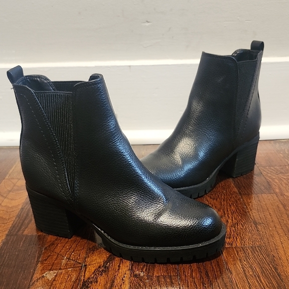 Mia Faux Leather Slip On Black Block Heel Ankle Boots Size 6.5 - Picture 1 of 7